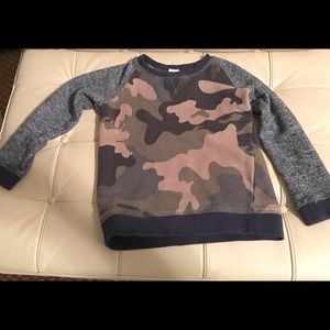 Camo Sweatshirt by Egg, size 6